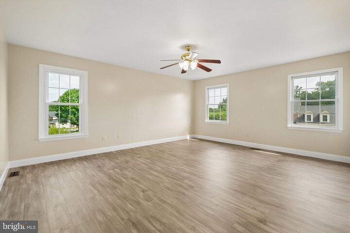 Property Photo: 16069 Olmstead Lane VA 22191