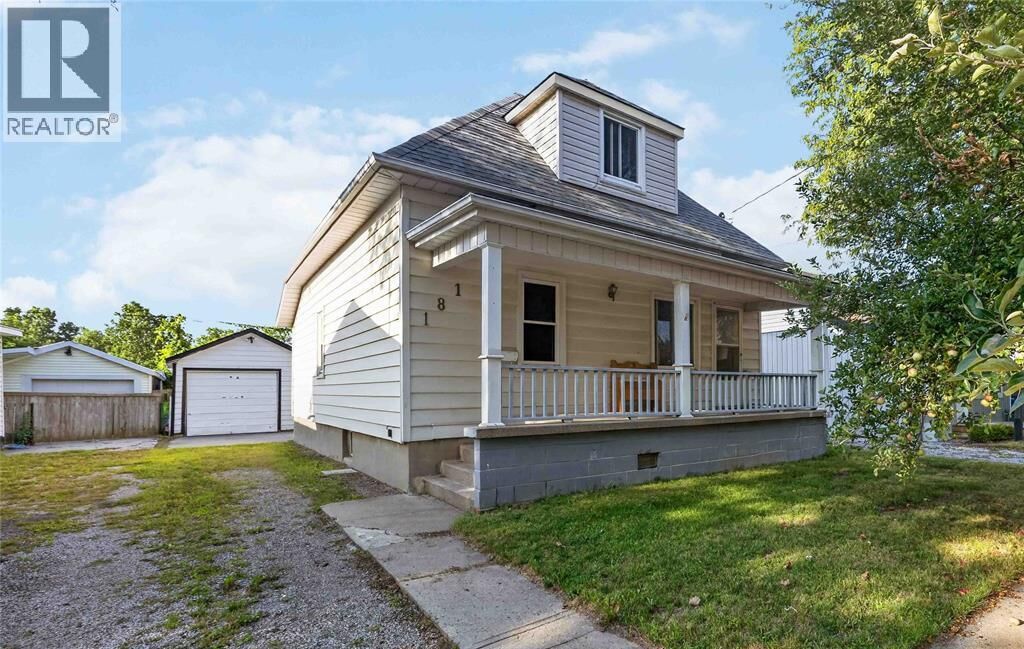 Property Photo:  181 Campbell Street  ON N7T 2G6 