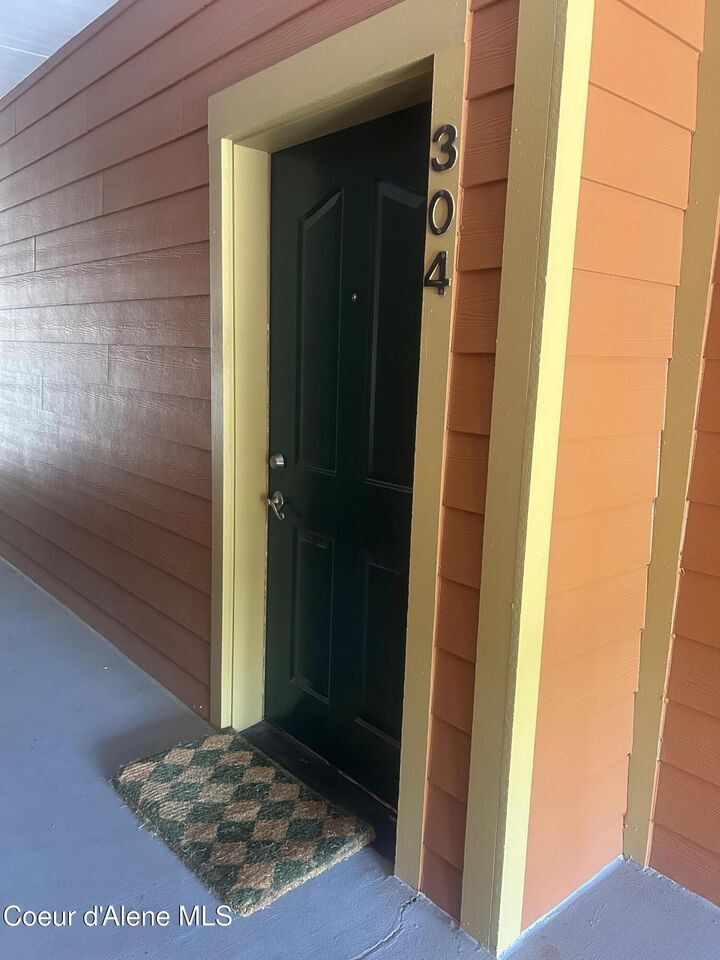 Property Photo:  6670 N Spurwing Loop 304  ID 83815 