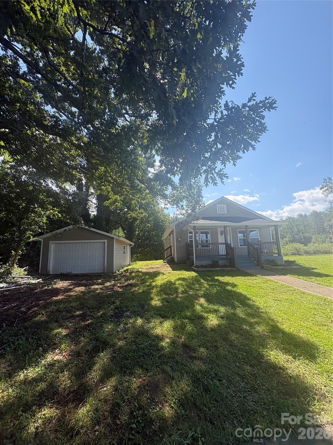 Property Photo: 43 Lester Hollifield Road NC 28752