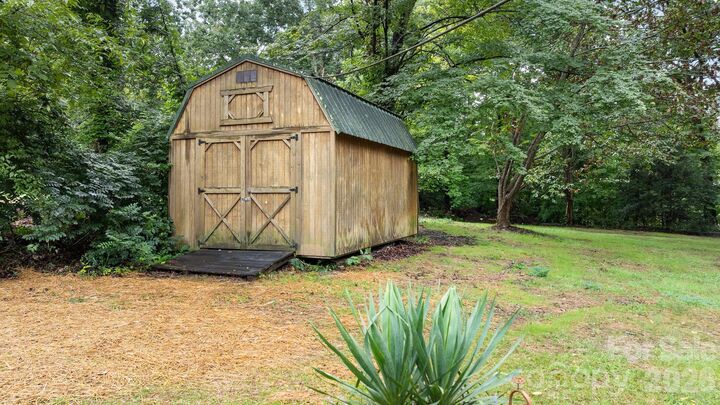 Property Photo: 403 Shasta Lane SW NC 28645