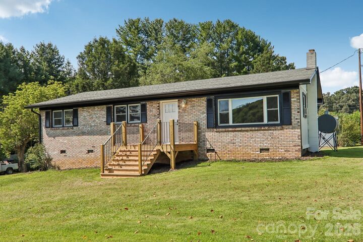 Property Photo: 120 Sonoma Road NC 28786