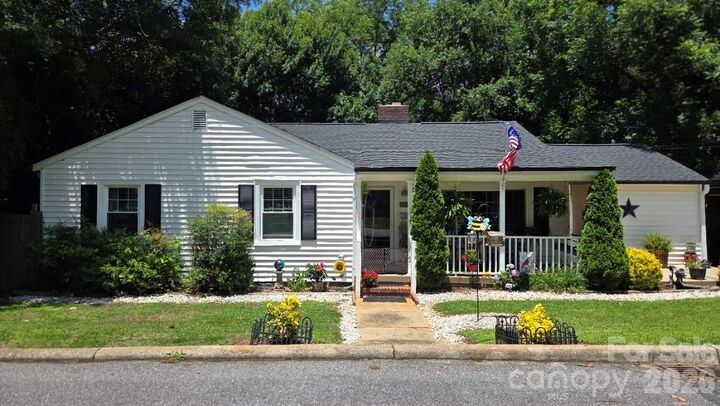 Property Photo: 809 Alexander Street NC 28092
