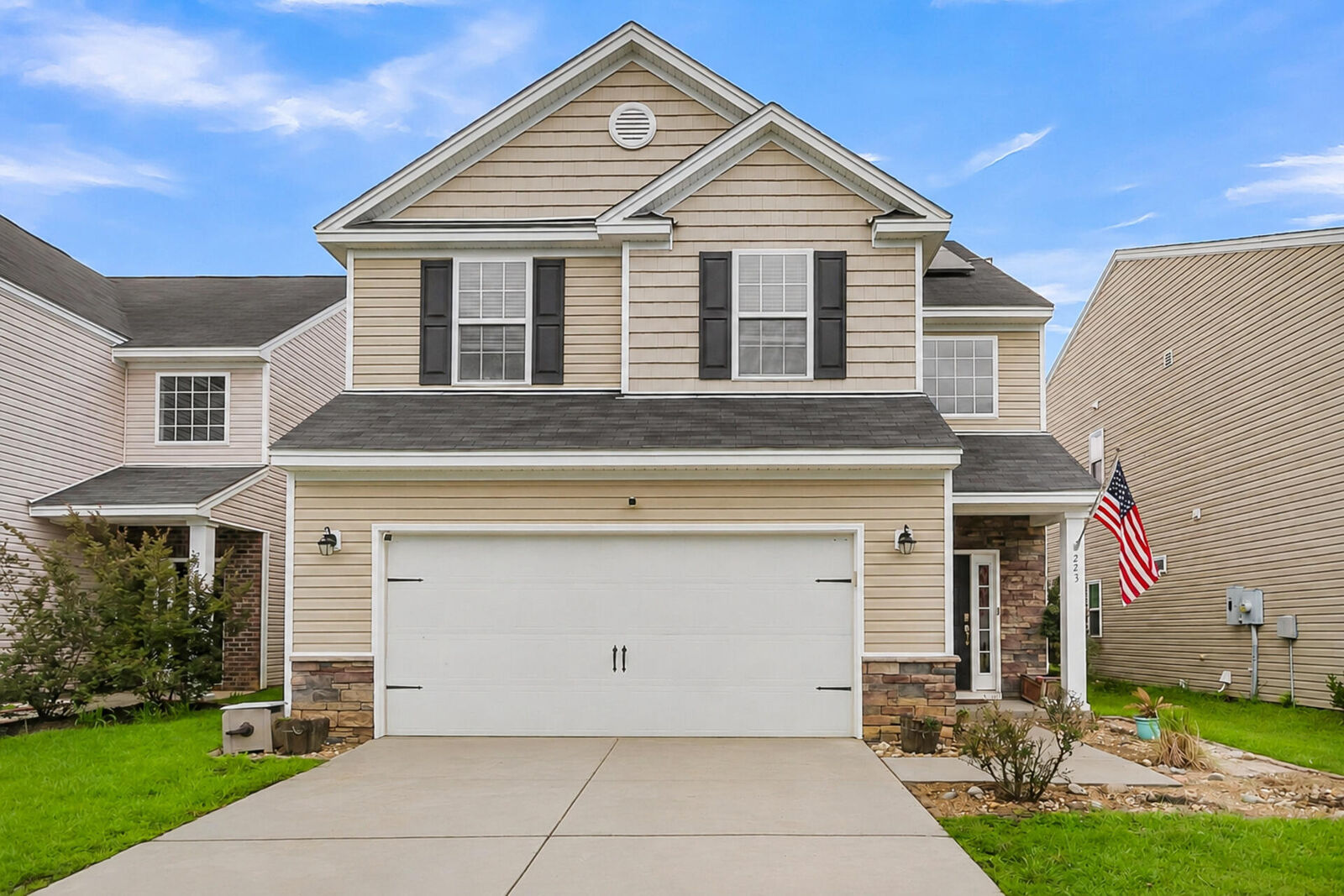 Property Photo:  223 Longford Drive  SC 29483 
