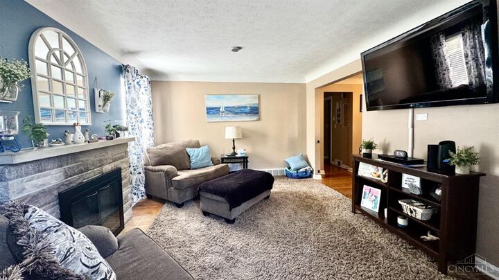 Property Photo: 3849 Sharonview Drive OH 45241