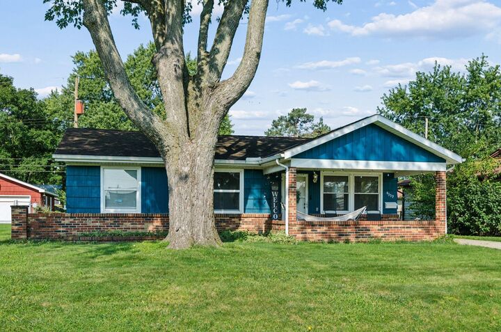 Property Photo:  4359 Maplegrove Drive  OH 43123 