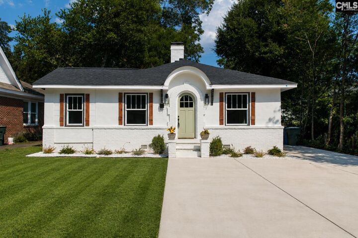 Property Photo:  404 S Walker  SC 29205 