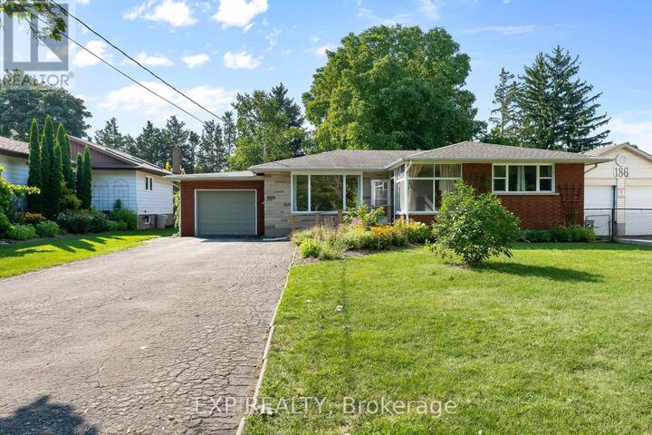Property Photo:  186A Lakeshore Road  ON L2N 2V3 