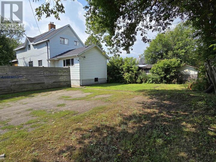 Property Photo:  115 Cameron St  ON P7C 2G7 
