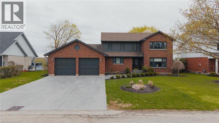 Property Photo:  890 Perkin Crescent  ON N4W 3R8 