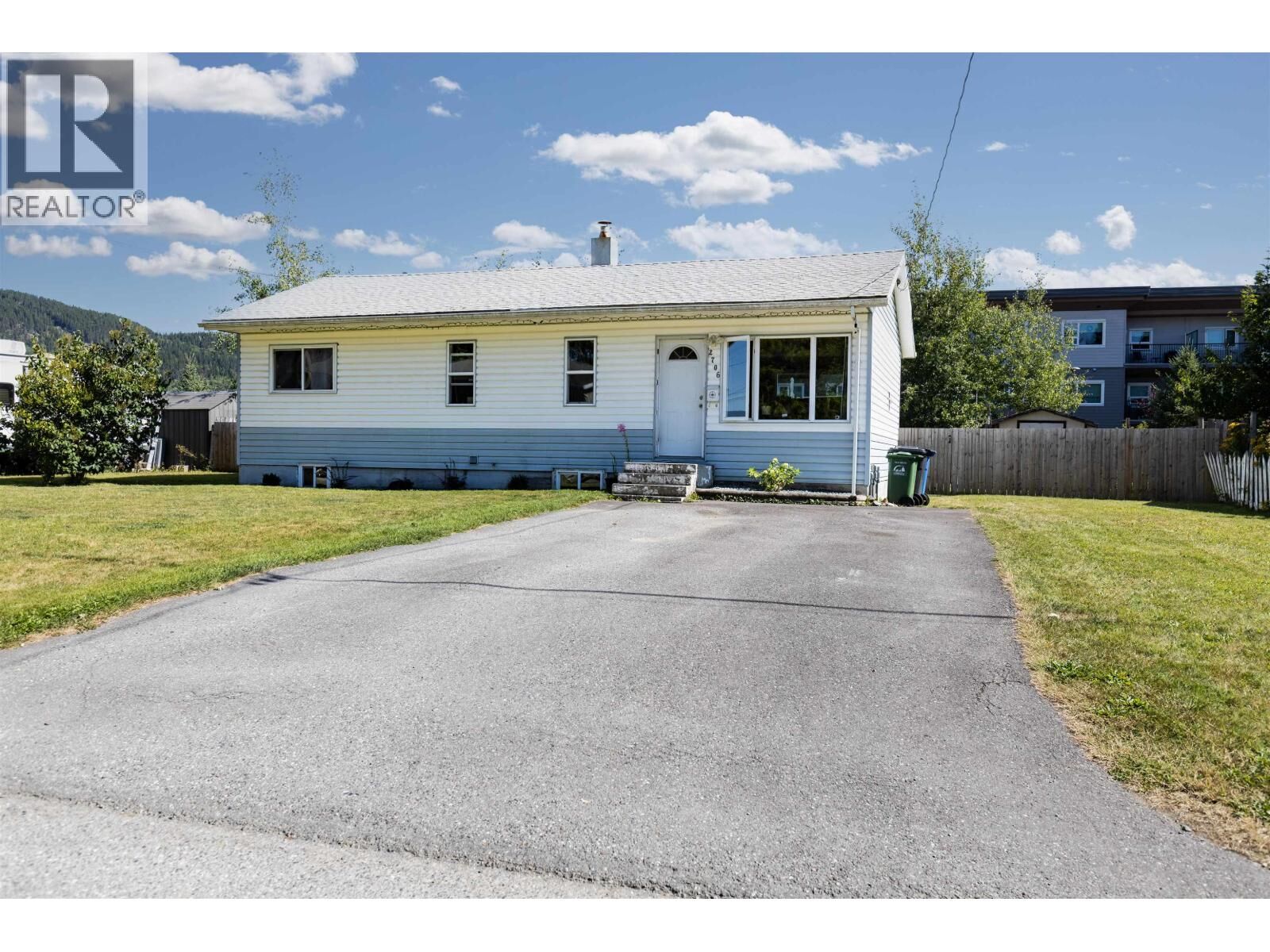 Property Photo:  2706 Hall Street  BC V8G 2R7 