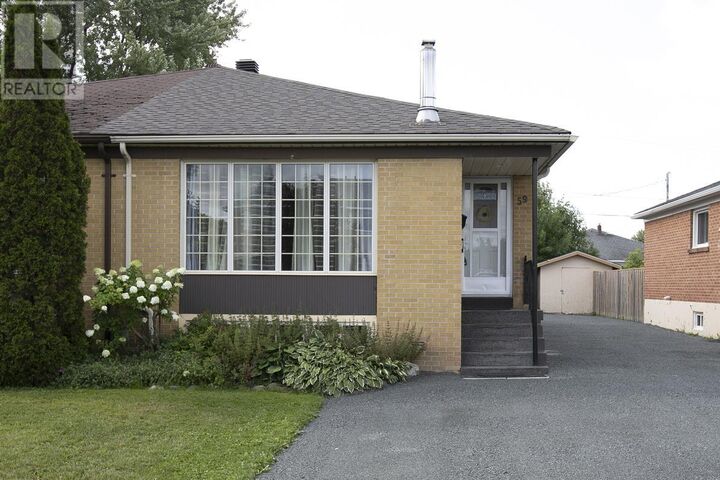 Property Photo:  59 Paladin Ave  ON P6B 3P7 
