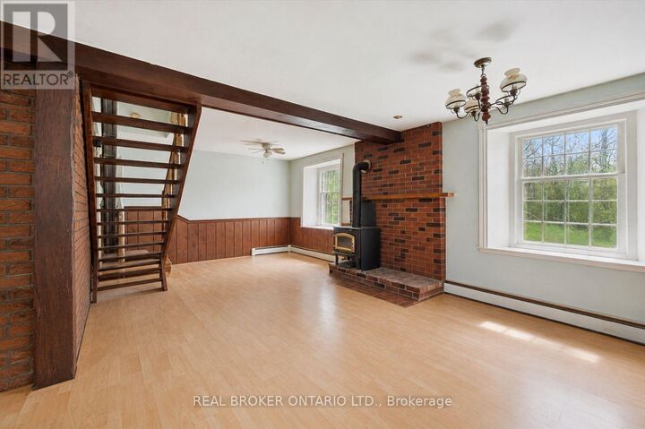 Property Photo:  36 Elgin Street East  ON N0B 1N0 