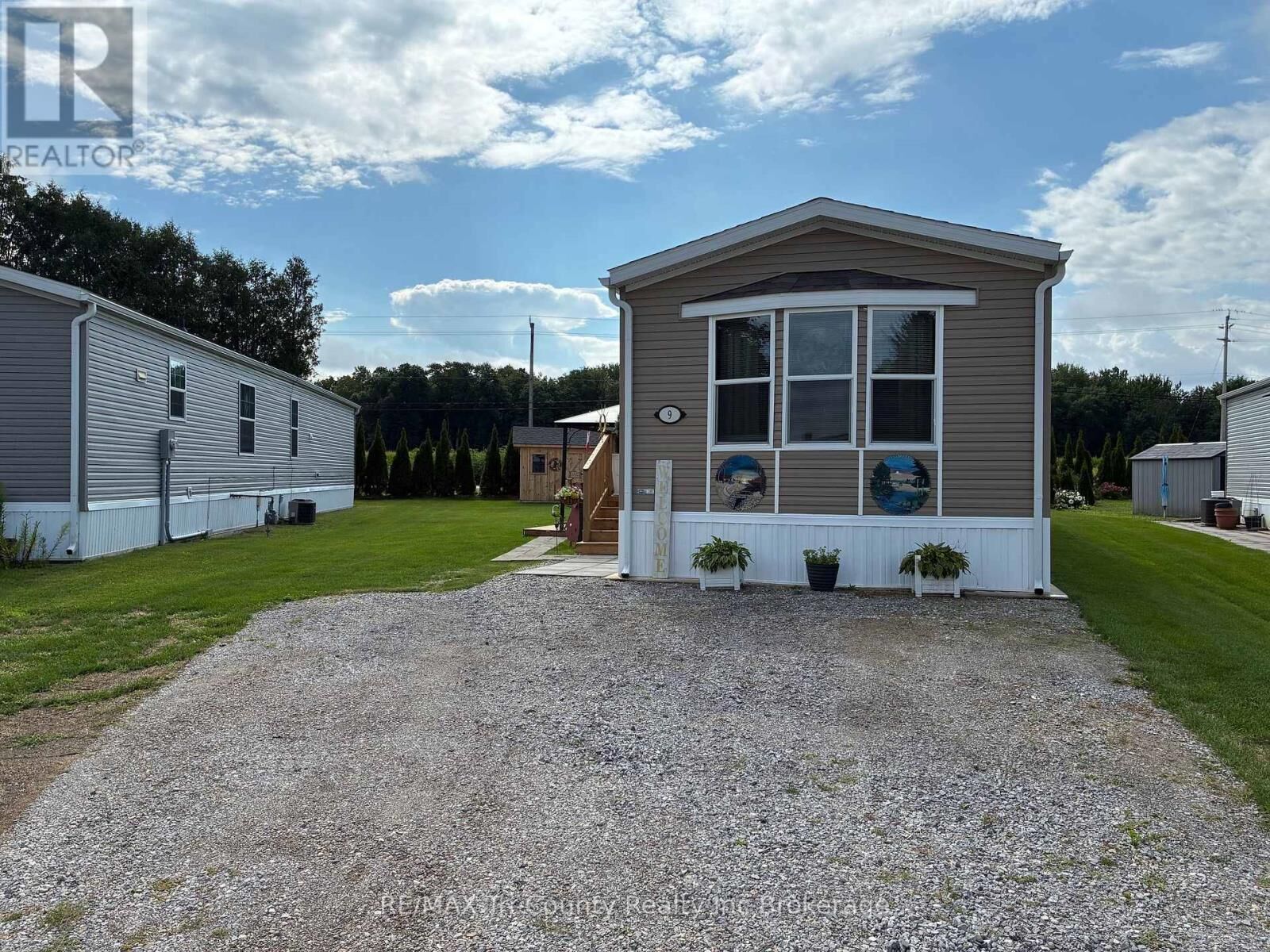 Property Photo: 11981 Plank Road 9 ON N4G 4G9