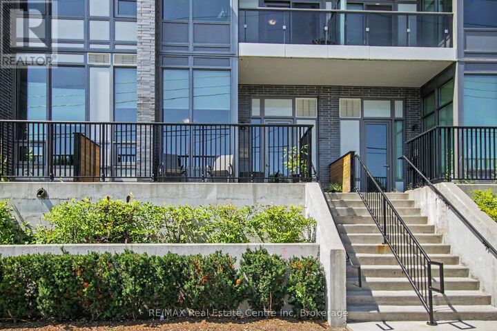 Property Photo: 73 Arthur Street South 102 ON N1E 0S6