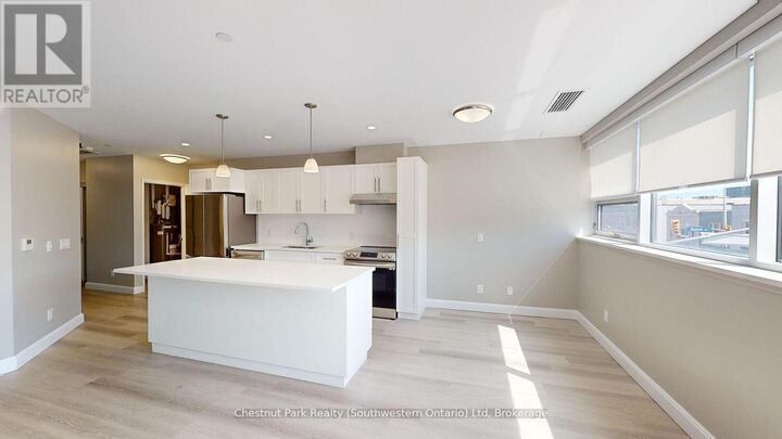 2 Quebec Street 206 — photo 1
