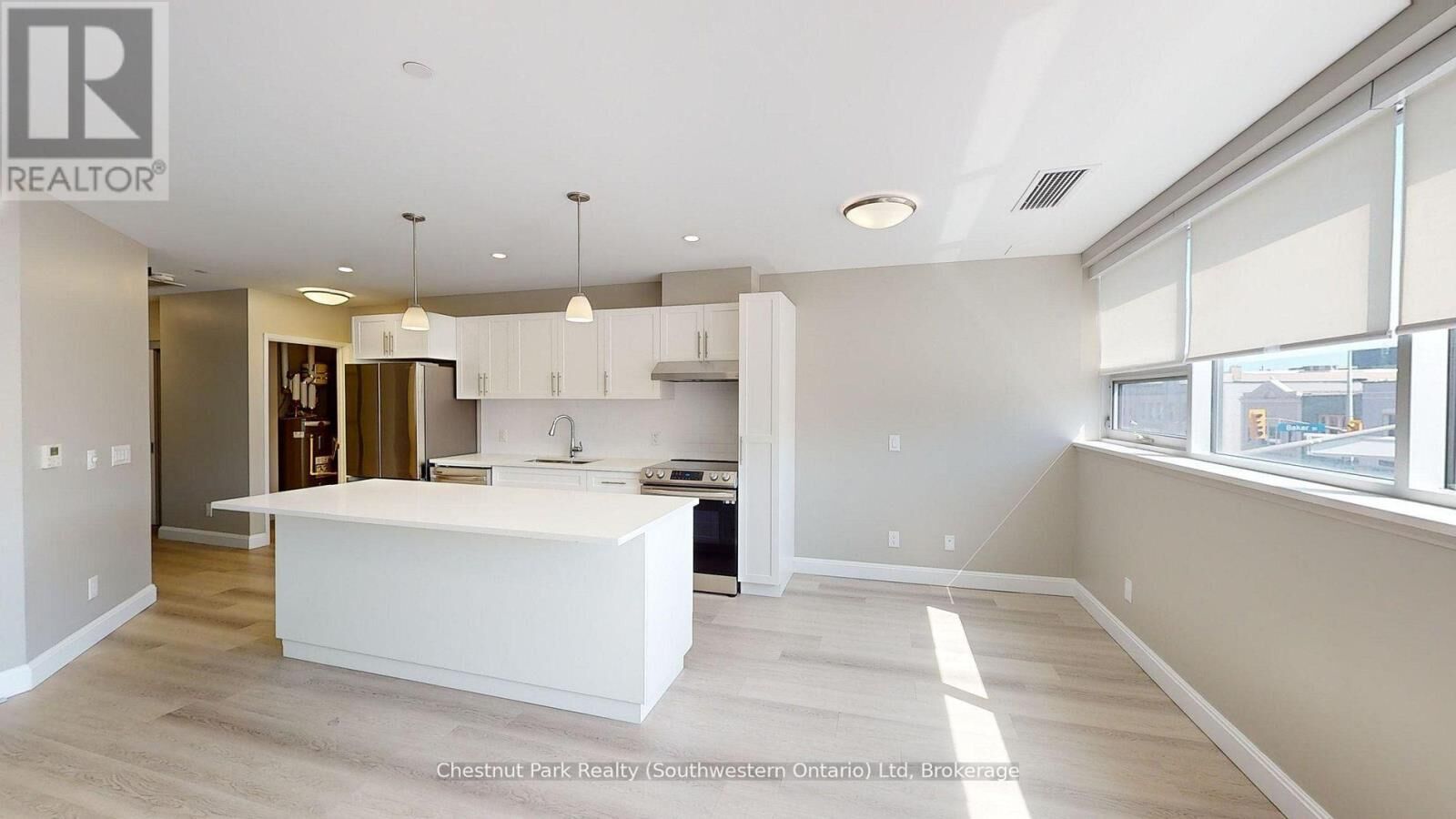Property Photo:  2 Quebec Street 206  ON N1H 2T2 