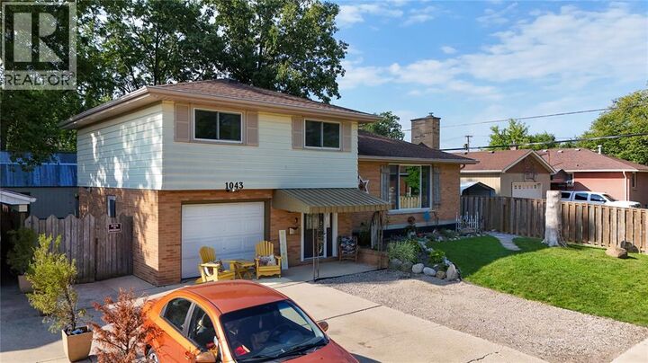 Property Photo:  1043 Talfourd Street  ON N7S 1C7 
