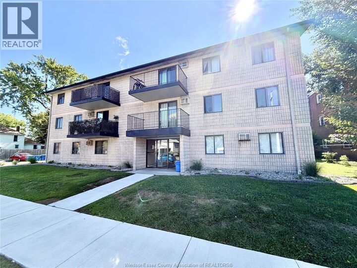 Property Photo:  3355 Sandwich 102  ON N9C 1B2 