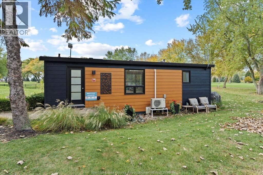 Property Photo:  981 County Rd 2 711  ON N8L 1B4 