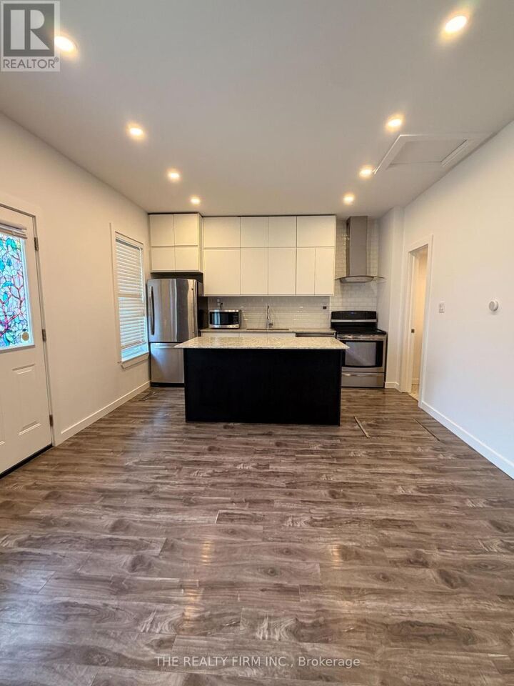 Property Photo: 24 May Street ON N5Z 1C5