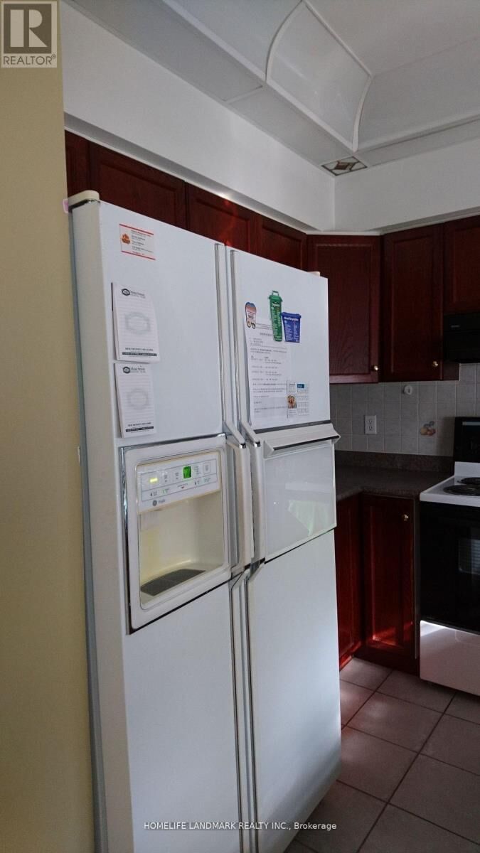 Property Photo: 18 St. Moritz Way 13A ON L3R 4G2