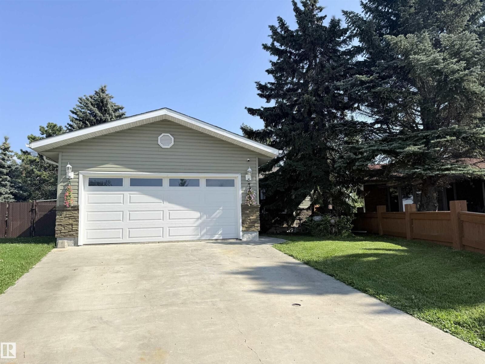 Property Photo: 2403 81 St NW AB T6K 3L5