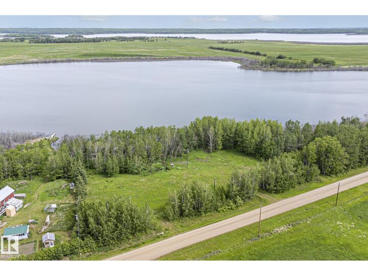 Property Photo:  3424 Twp Rd 570  AB T0E 1A0 