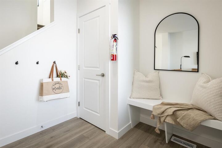 Property Photo:  109 Confetti Crescent  MB R2C 5V6 