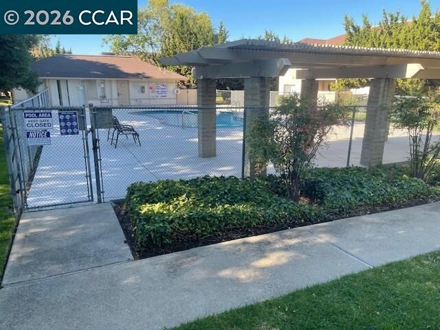Property Photo:  4260 Clayton Rd 28  CA 94521 