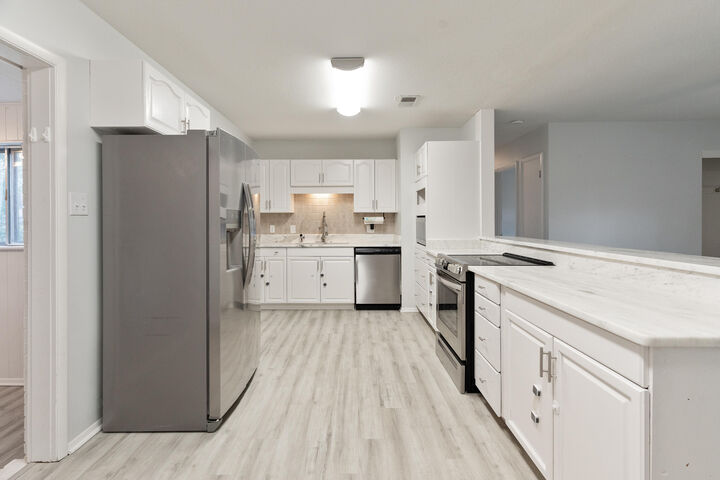 Property Photo:  203 22nd Street  FL 32578 