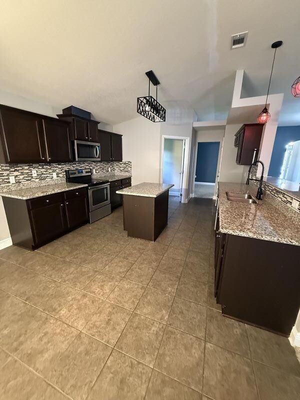 Property Photo:  4426 Mirada Way  FL 32539 