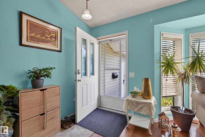 Property Photo: 19040 70 Avenue NW AB T5T 5S7