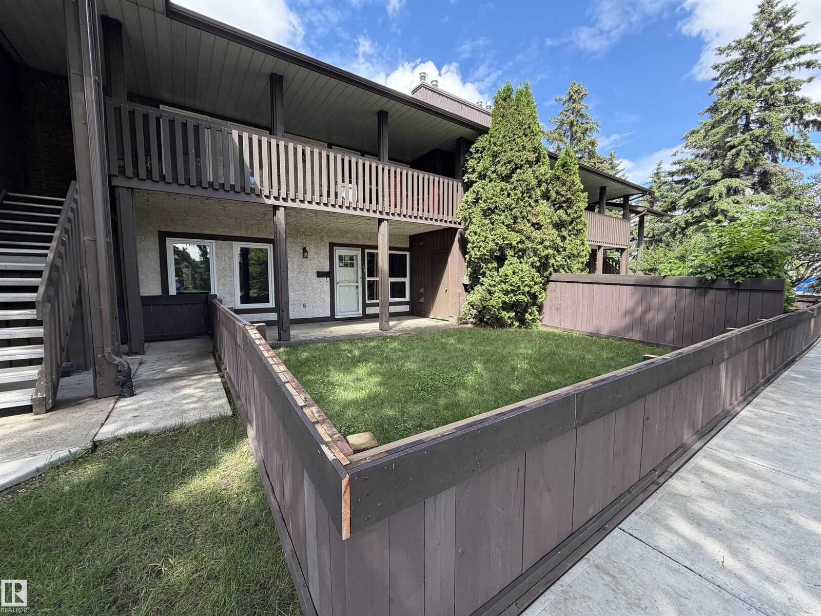 Property Photo: 164 Surrey Gardens NW AB T5T 1Z3