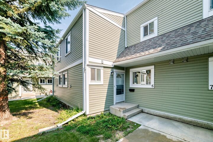Property Photo:  1820 56 Street NW 6  AB T6L 5L4 