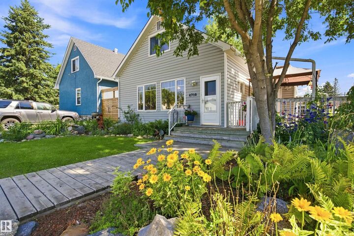 Property Photo: 4718 49 Street AB T9S 1R1