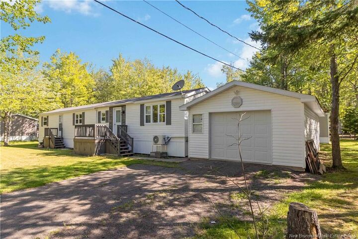 Property Photo:  10 Black Spruce Street  NB E1H 2T1 