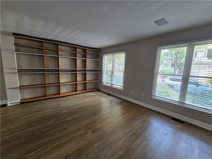 Property Photo:  79 Hammock Place SE  GA 30312 