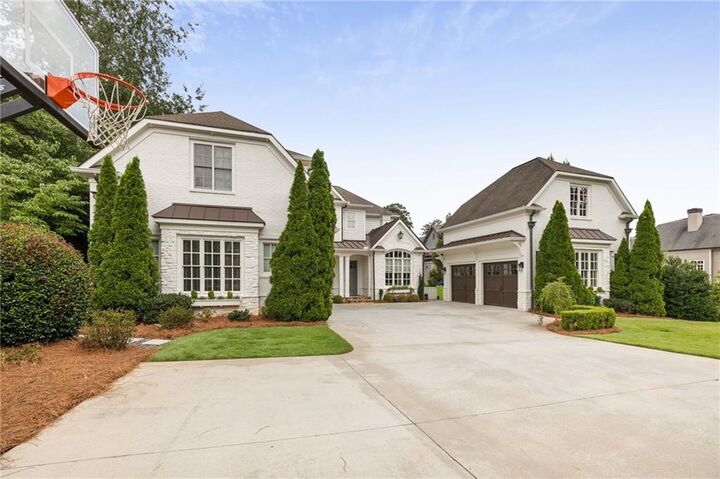Property Photo: 4667 Dudley Lane GA 30327