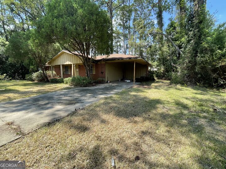 Property Photo:  223 Suburban Drive  GA 31520 