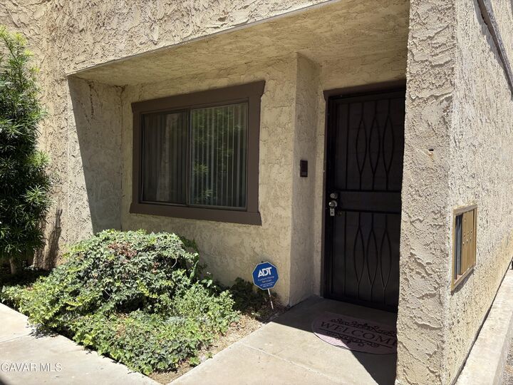 Property Photo:  1312 W Avenue J4  CA 93534 