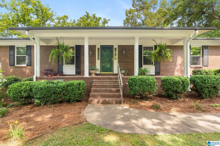 Property Photo: 10 Seddon Point AL 35128