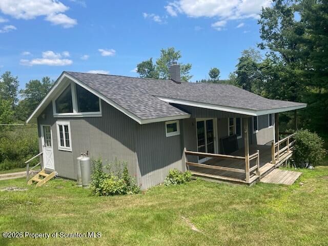 Property Photo:  102 Craig Road  PA 18471 