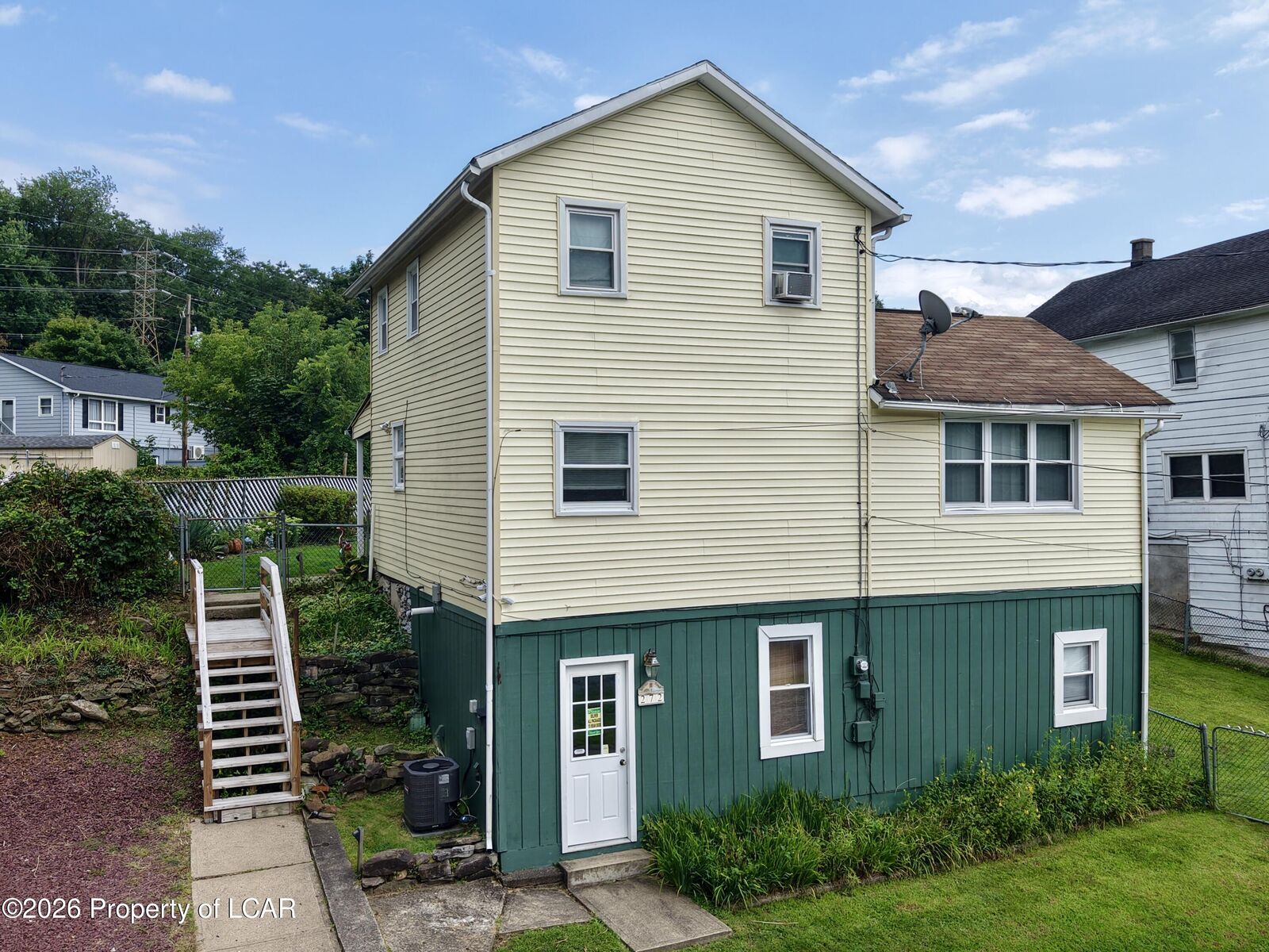 Property Photo: 272 Vine Street PA 18651