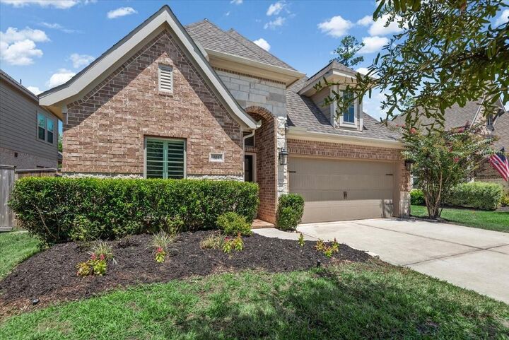 Property Photo: 614 Lost Maples Bend Lane TX 77304