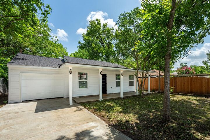 Property Photo:  4805 Southwind Street  TX 77033 