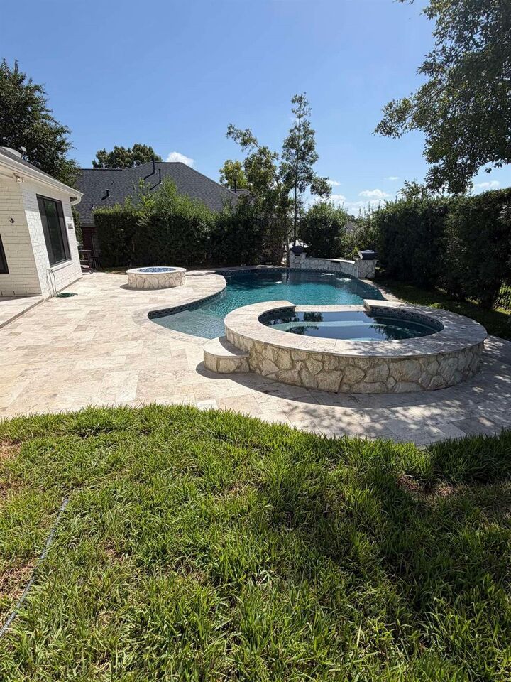 Property Photo:  177 Somerton Drive  TX 77356 