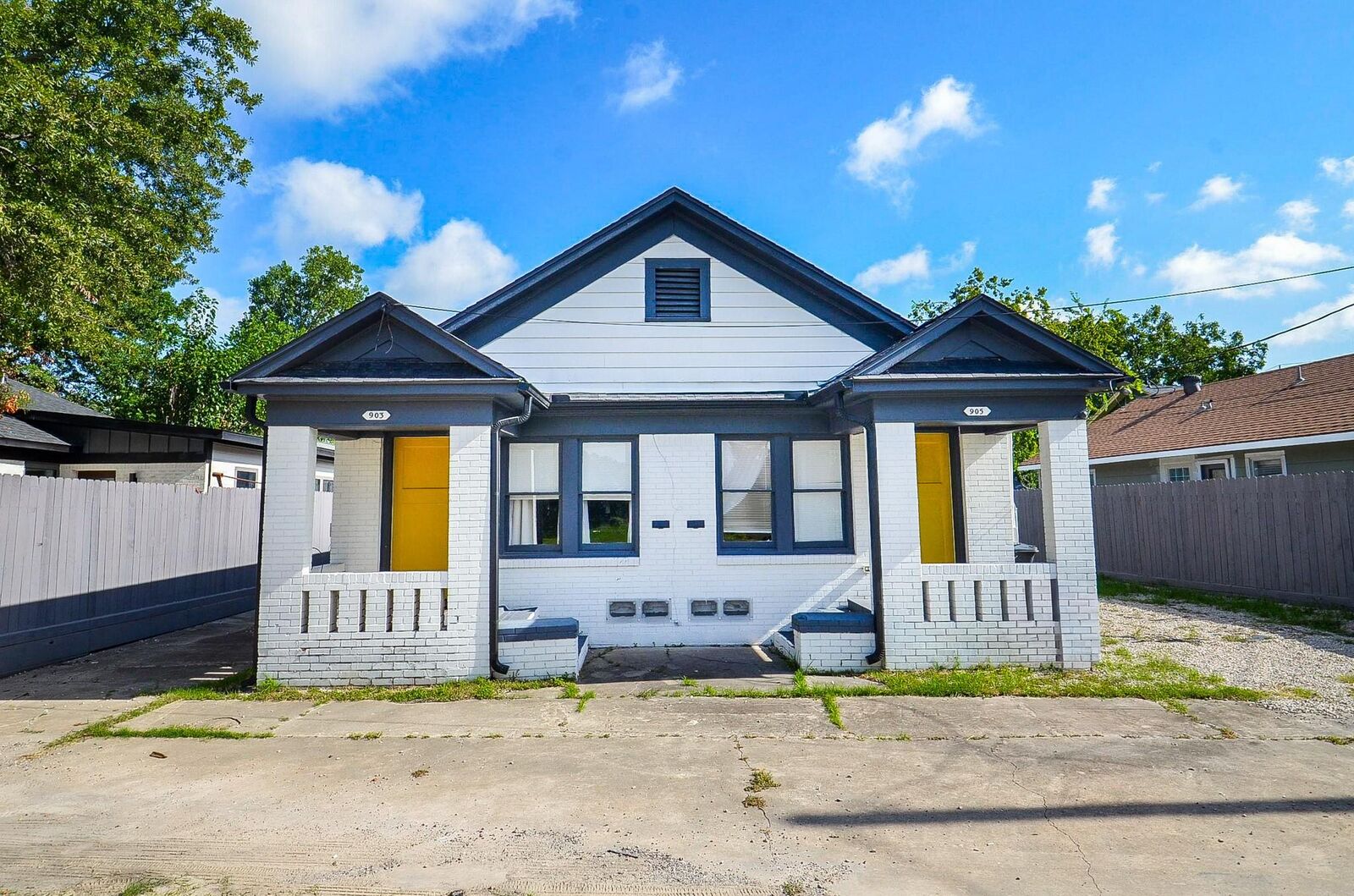 Property Photo: 903 McIntosh Street TX 77009