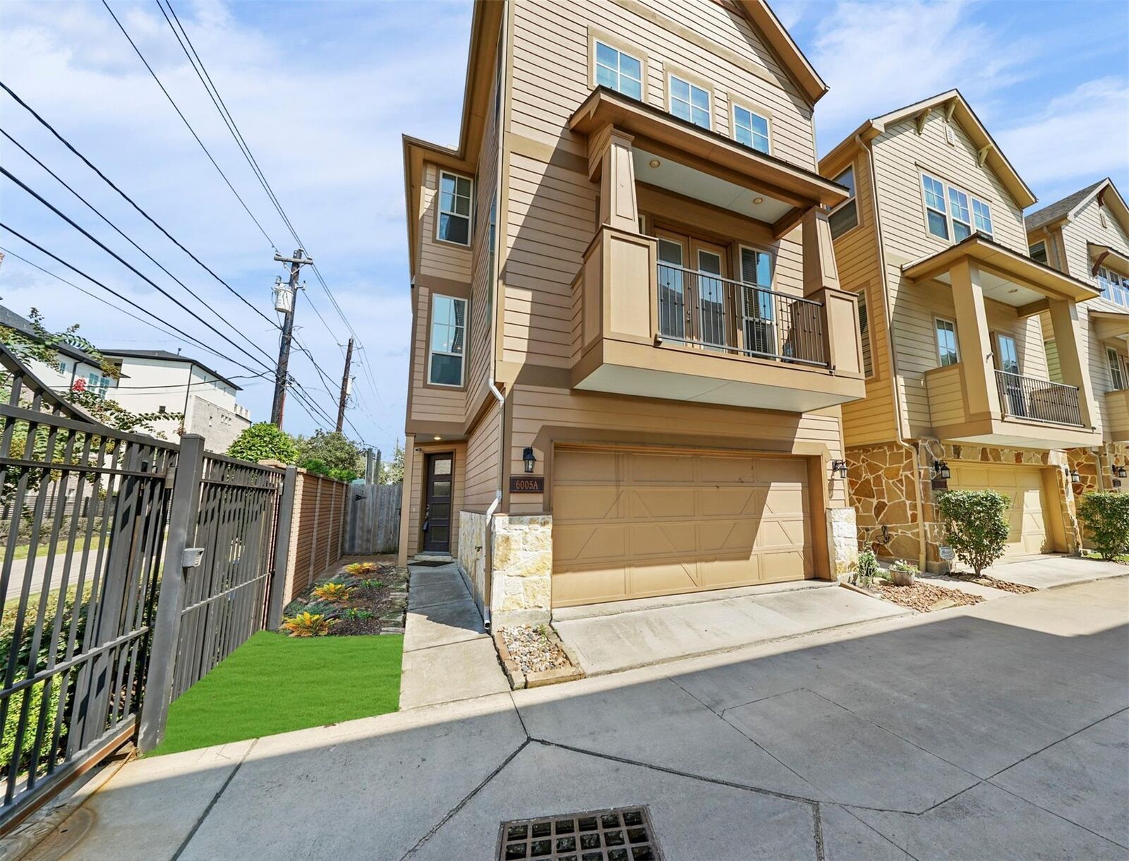 Property Photo: 6005 Kansas Street A TX 77007