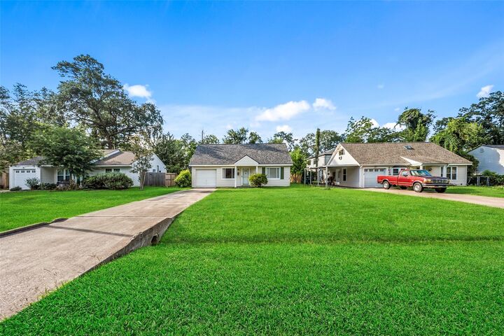 Property Photo:  1034 Lamonte Lane  TX 77018 